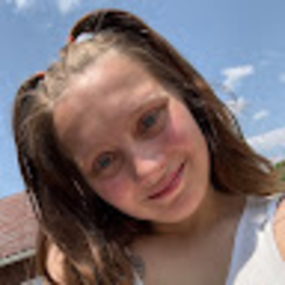 Meet your Posher, Cristina